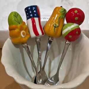 Celebrating Home Stoneware 5 Piece Serving Set Bowl 4 Seasonal Spoons 93513 NEW